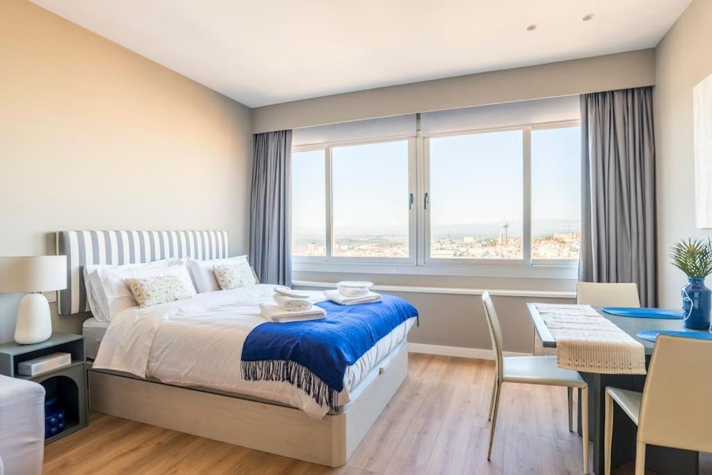 Lujo Con Vistas Skyline 1gb Wifi Apartamento Madrid