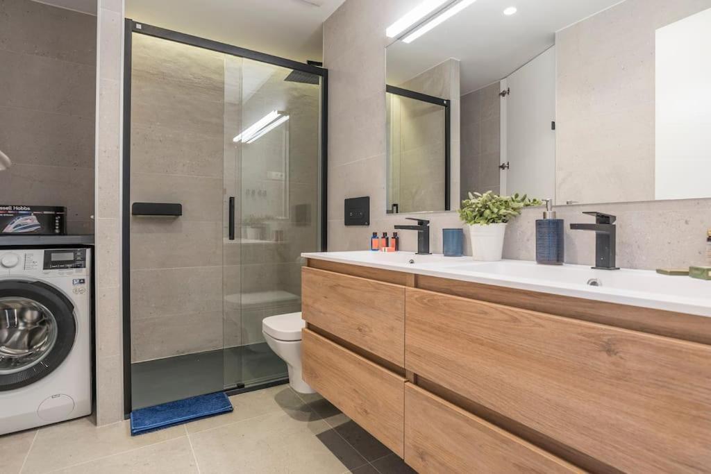 Apartamento Lujo Con Vistas Skyline 1gb Wifi Madrid