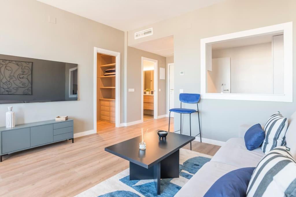 Lujo Con Vistas Skyline 1gb Wifi Apartamento Madrid