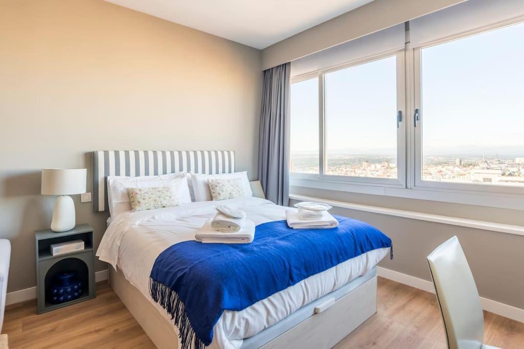 Lujo Con Vistas Skyline 1gb Wifi * Madrid